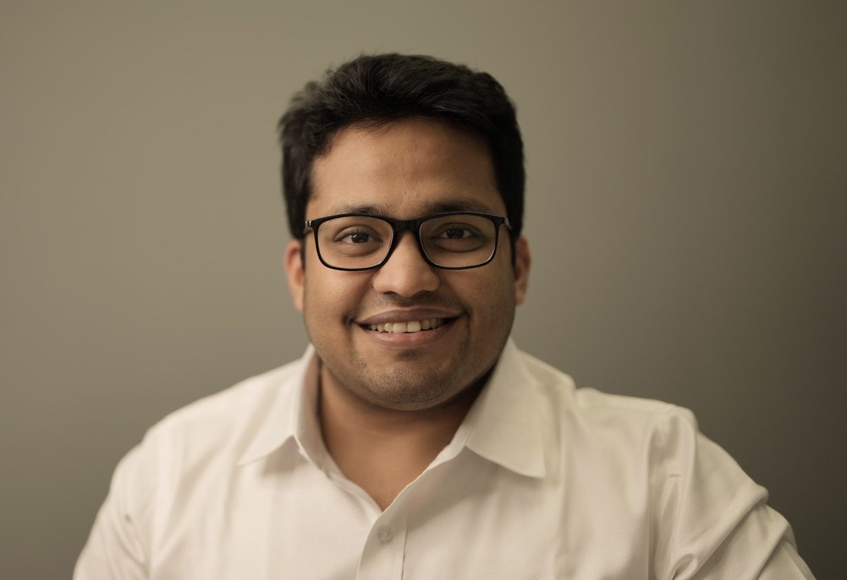 Dr Chirag Chamria - Dentist in Jaipur